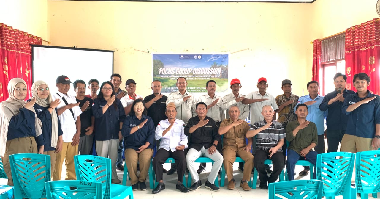 Tim Ekspedisi Patriot IPB University Gelar FGD Pemetaan Komoditas Unggulan di Kawasan Transmigrasi Pawonsari
